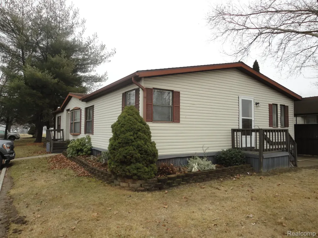 268 Highlands Bedford Township MI 48182