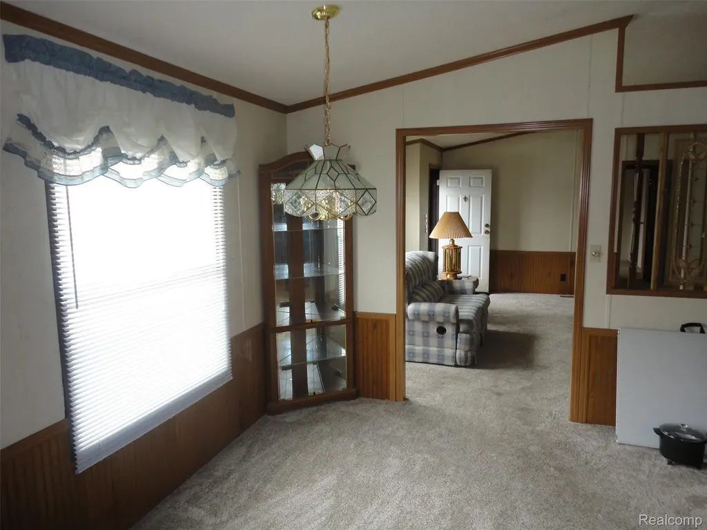 268 Highlands Bedford Township MI 48182