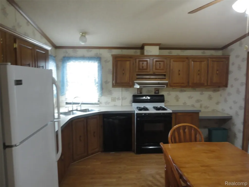 268 Highlands Bedford Township MI 48182