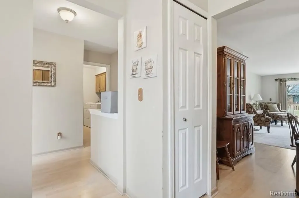 45530 Meadows Square Macomb Township MI 48044