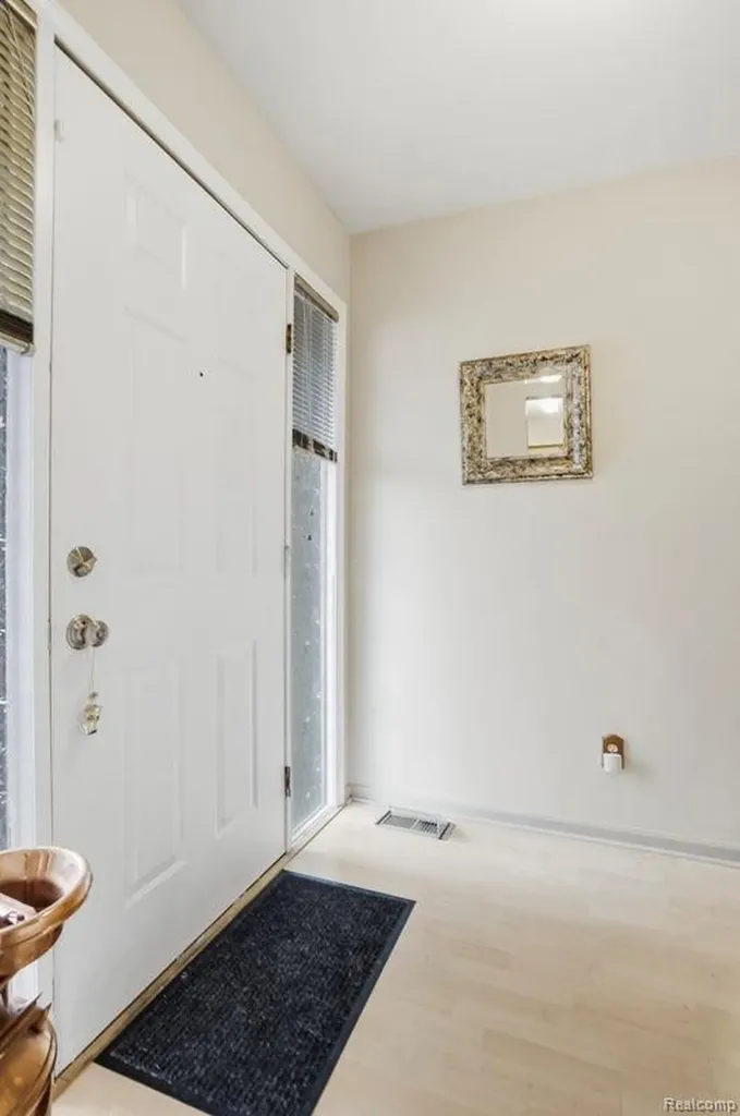45530 Meadows Square Macomb Township MI 48044