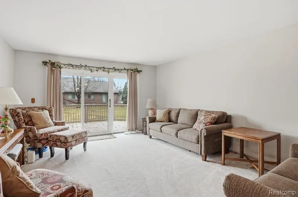 45530 Meadows Square Macomb Township MI 48044