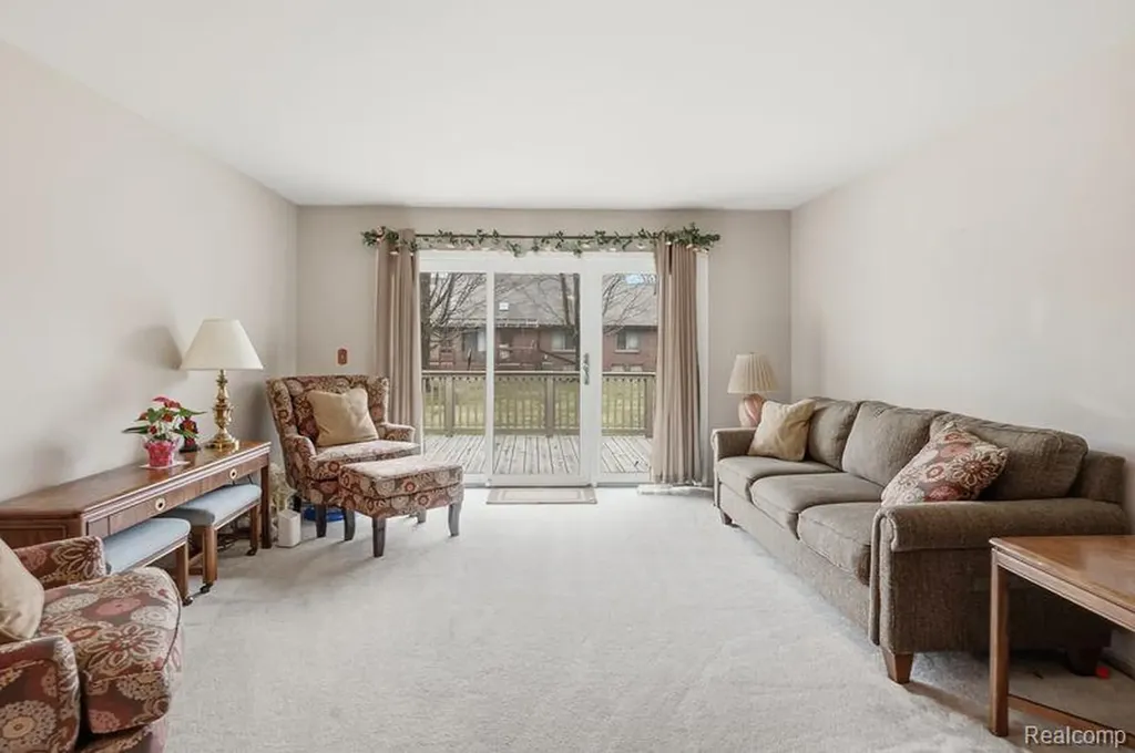 45530 Meadows Square Macomb Township MI 48044