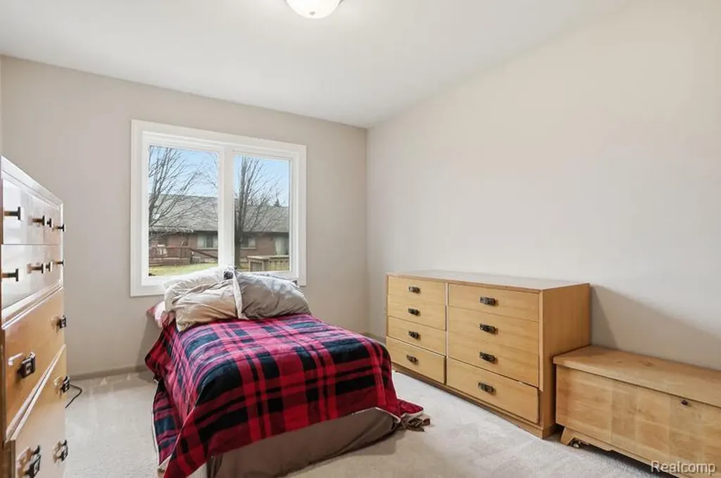 45530 Meadows Square Macomb Township MI 48044