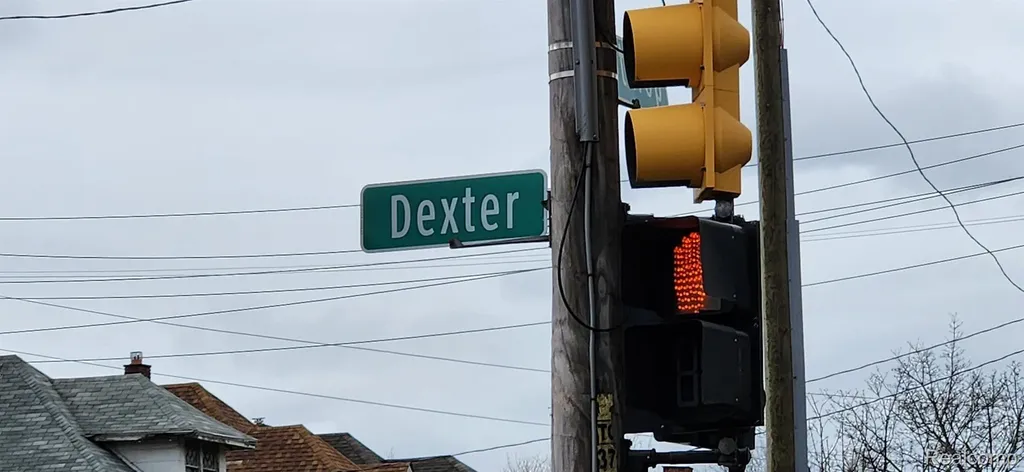 7356 Dexter Avenue Detroit City MI 48206