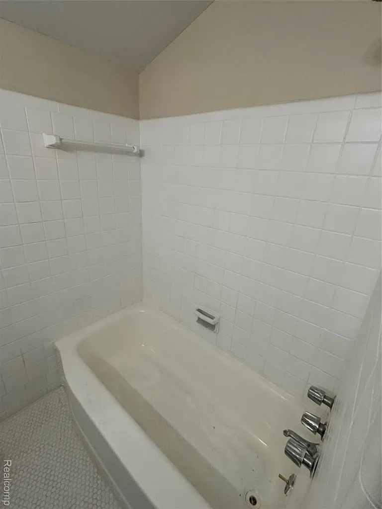 15909 Lauder Street Detroit City MI 48227