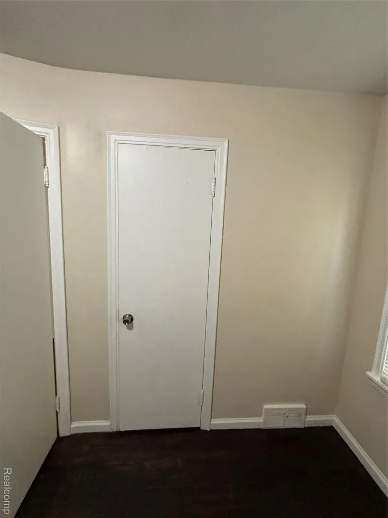 15909 Lauder Street Detroit City MI 48227