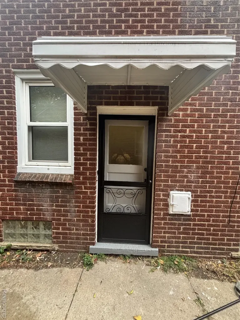 15909 Lauder Street Detroit City MI 48227