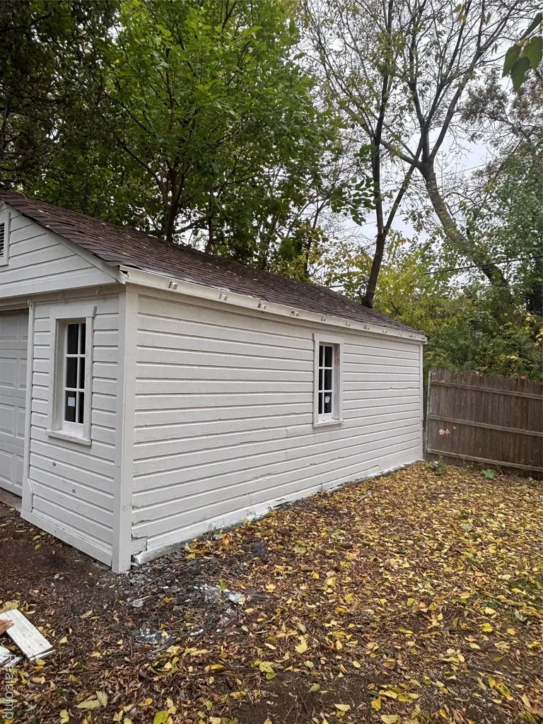 15909 Lauder Street Detroit City MI 48227