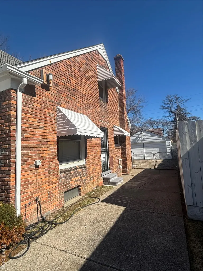 19190 Patton Street Detroit City MI 48219