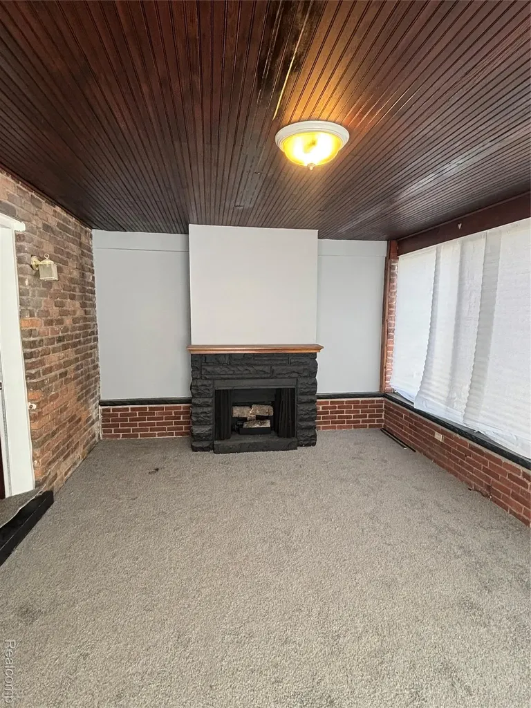 19190 Patton Street Detroit City MI 48219