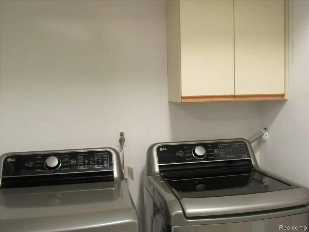 3565 S Port Cove Drive Waterford Charter Township MI 48328