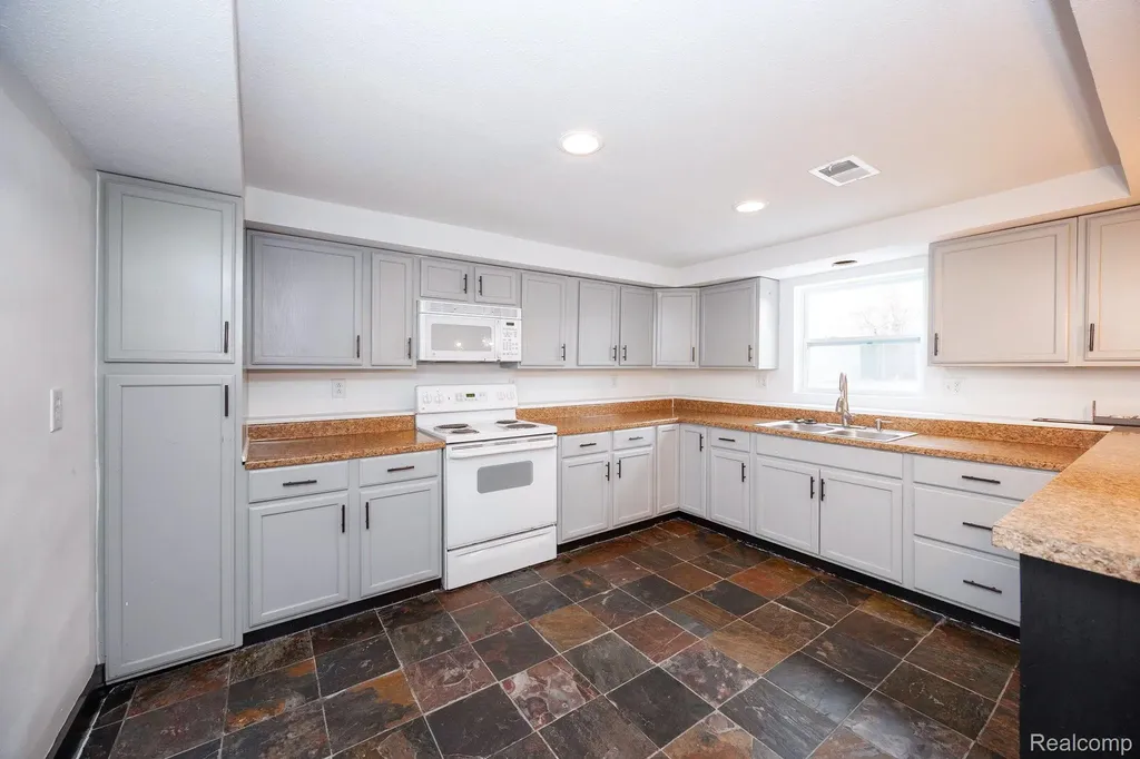 4640 6th Street Ecorse City MI 48229