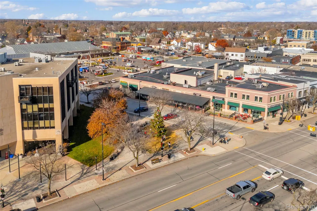 1876 Mckinley Street Wyandotte City MI 48192