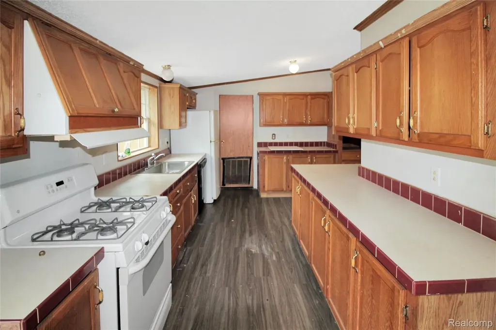 7175 Ozga Street Romulus City MI 48174