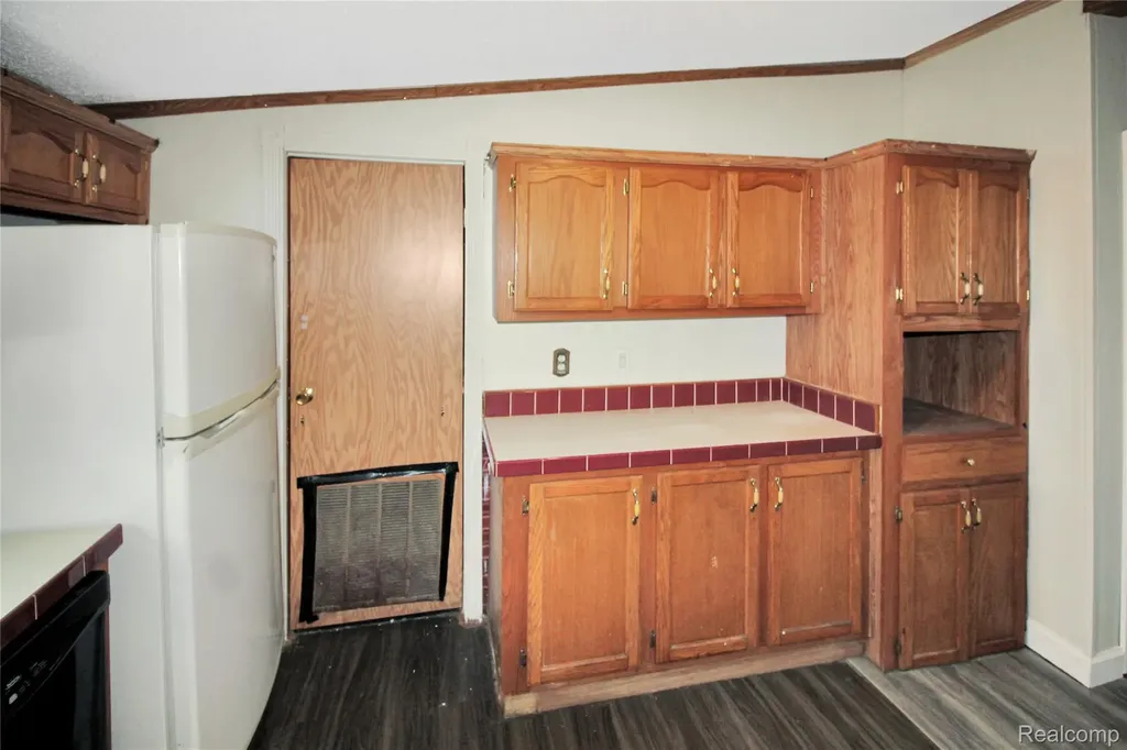 7175 Ozga Street Romulus City MI 48174