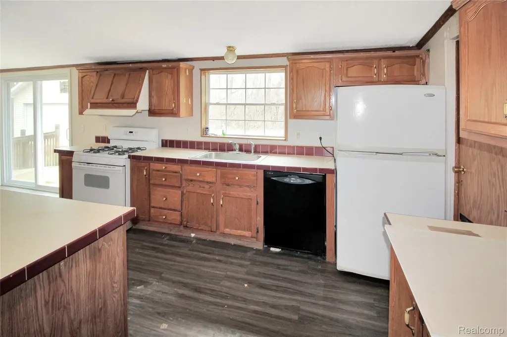 7175 Ozga Street Romulus City MI 48174