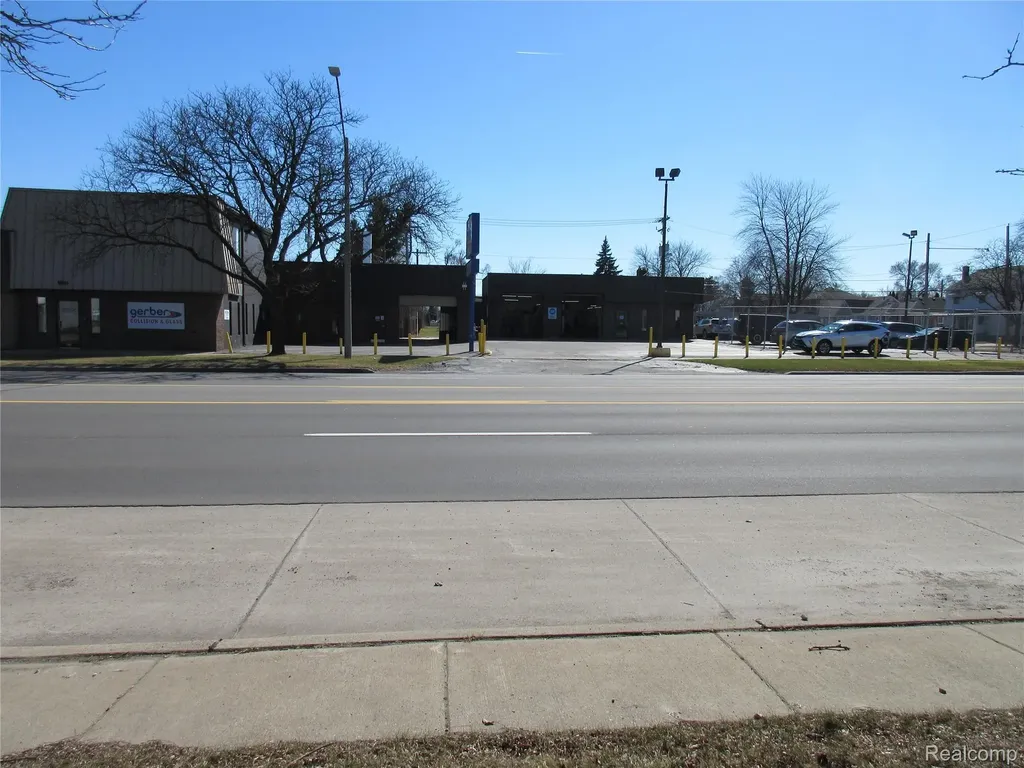 1219 Eureka Avenue Wyandotte City MI 48192