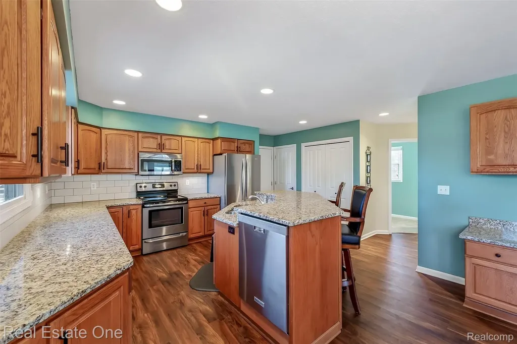 5115 Ossad Drive Norton Shores City MI 49441