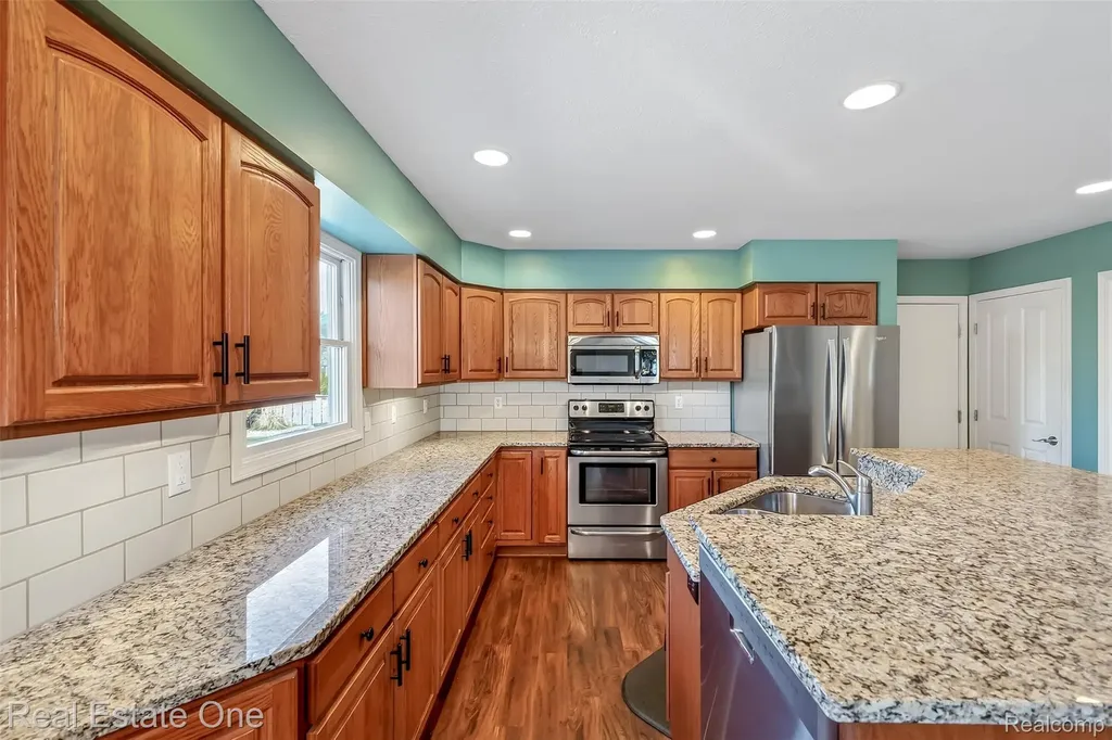 5115 Ossad Drive Norton Shores City MI 49441