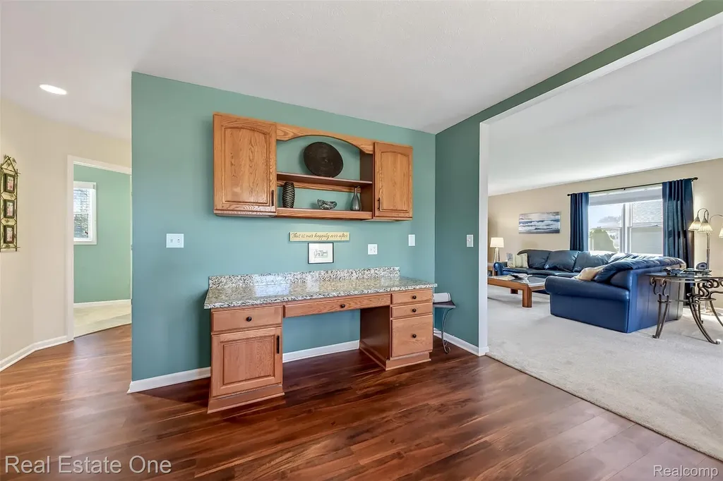 5115 Ossad Drive Norton Shores City MI 49441