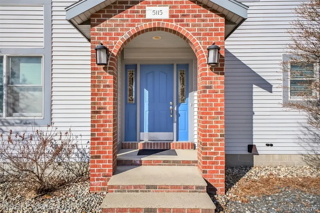 5115 Ossad Drive Norton Shores City MI 49441