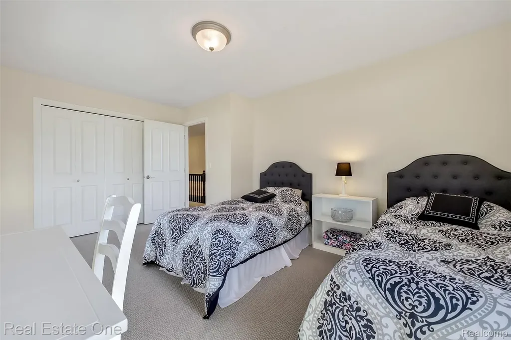 5115 Ossad Drive Norton Shores City MI 49441