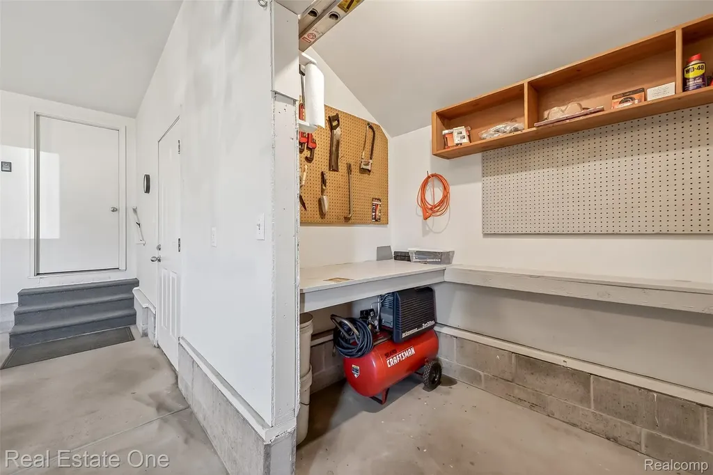 5115 Ossad Drive Norton Shores City MI 49441