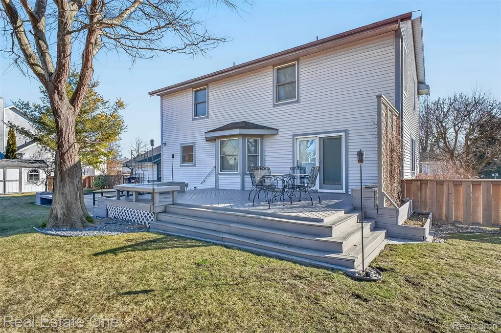 5115 Ossad Drive Norton Shores City MI 49441