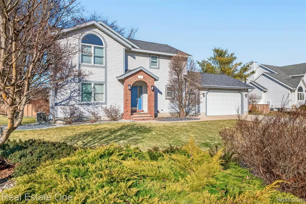 5115 Ossad Drive Norton Shores City MI 49441