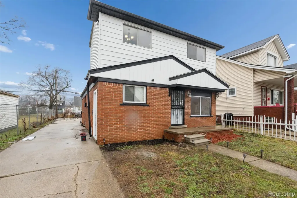 18821 Albany Street Detroit City MI 48234
