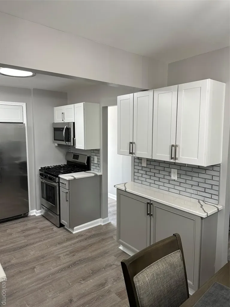 17103 Patton Street Detroit City MI 48219