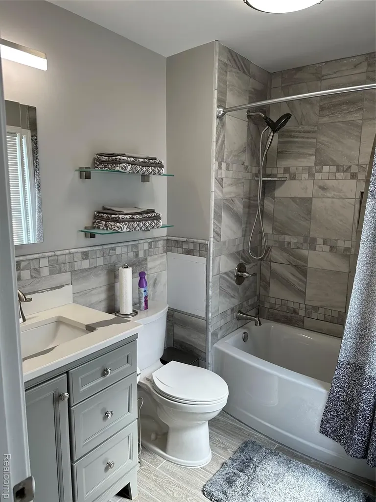 17103 Patton Street Detroit City MI 48219