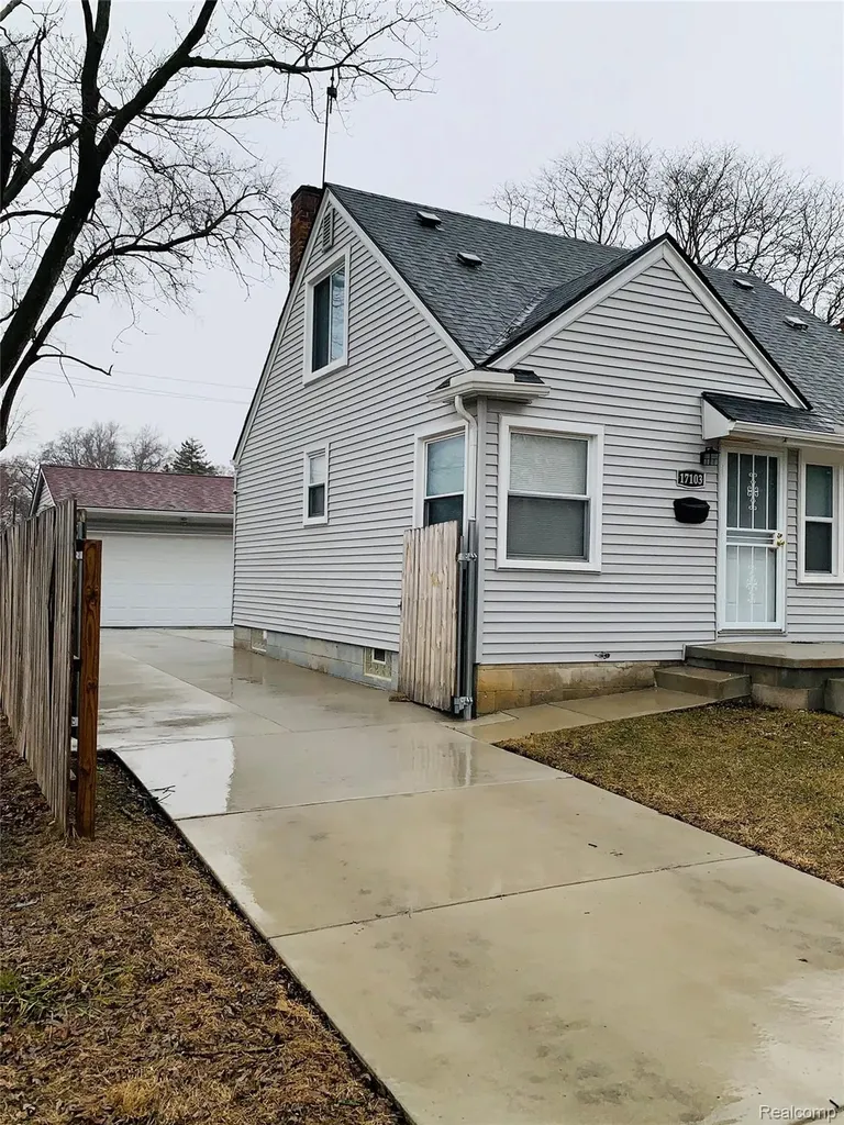 17103 Patton Street Detroit City MI 48219