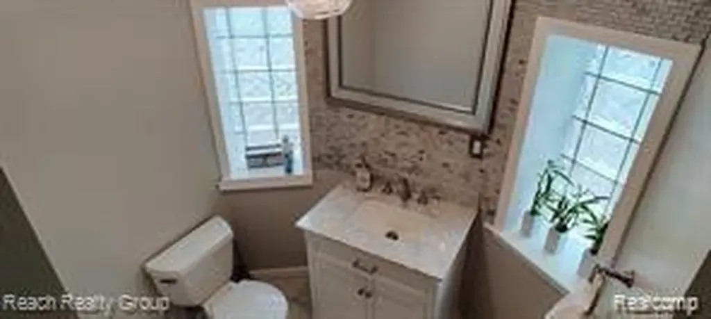 324 Eliot Street Detroit City MI 48201