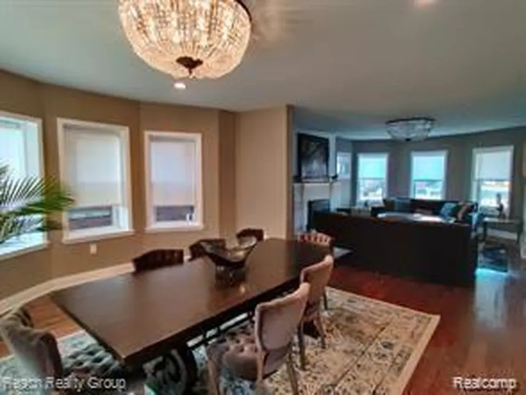 324 Eliot Street Detroit City MI 48201