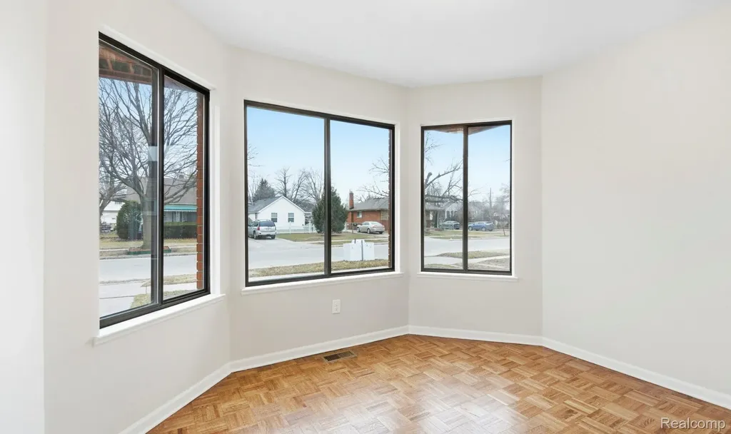 17108 Oconnor Avenue Allen Park City MI 48101