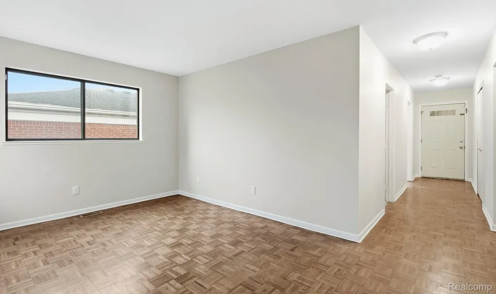 17108 Oconnor Avenue Allen Park City MI 48101