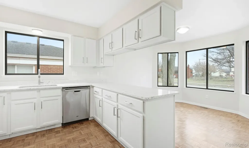 17108 Oconnor Avenue Allen Park City MI 48101
