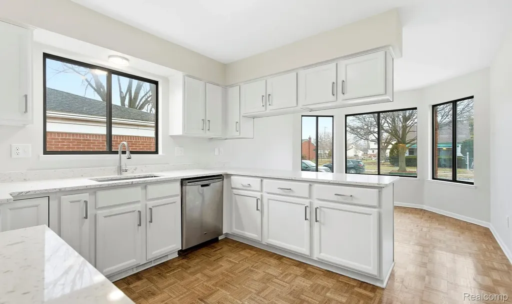 17108 Oconnor Avenue Allen Park City MI 48101