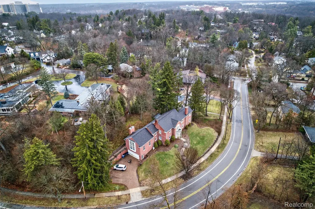 2307 Hill Street Ann Arbor City MI 48104