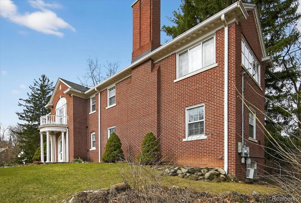 2307 Hill Street Ann Arbor City MI 48104