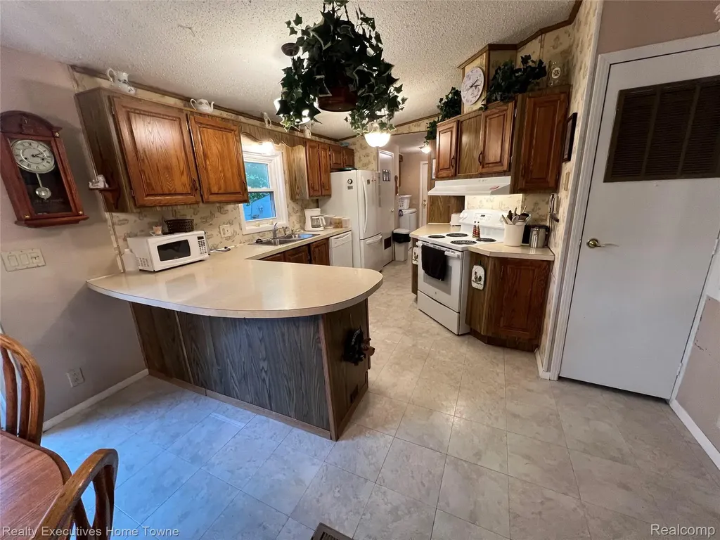 2211 Mark Street Buel Township MI 48422