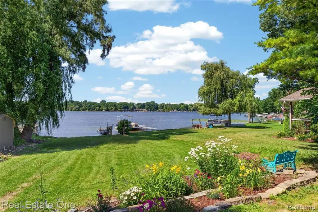 705 Sunset Drive Attica Township MI 48412