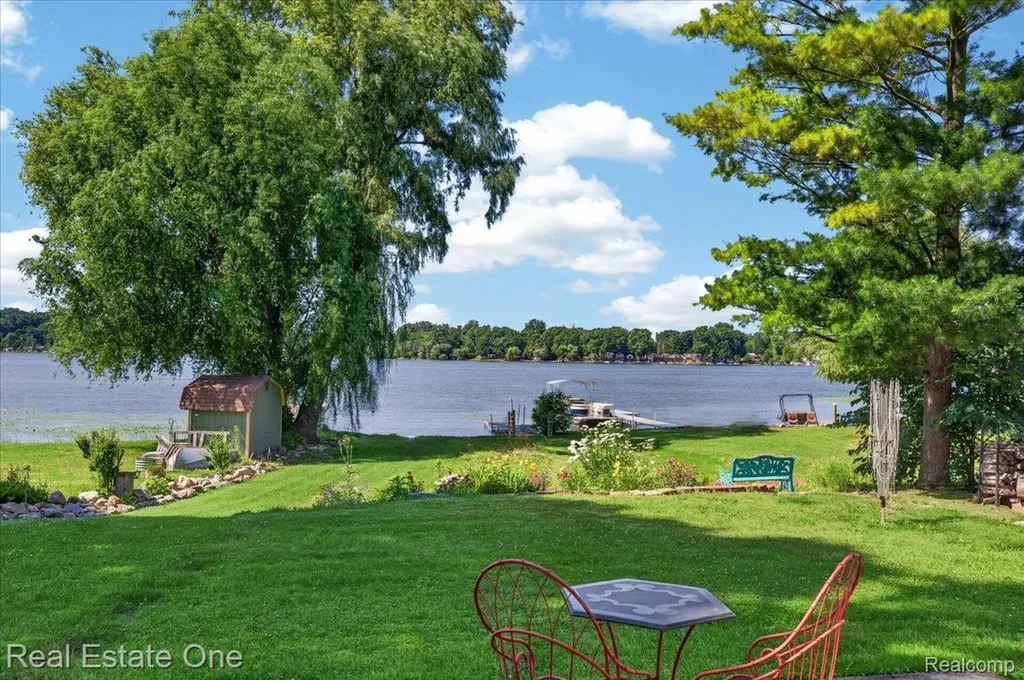 705 Sunset Drive Attica Township MI 48412