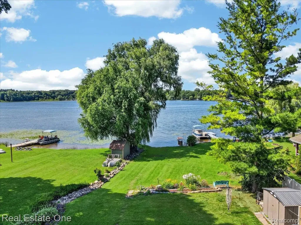 705 Sunset Drive Attica Township MI 48412