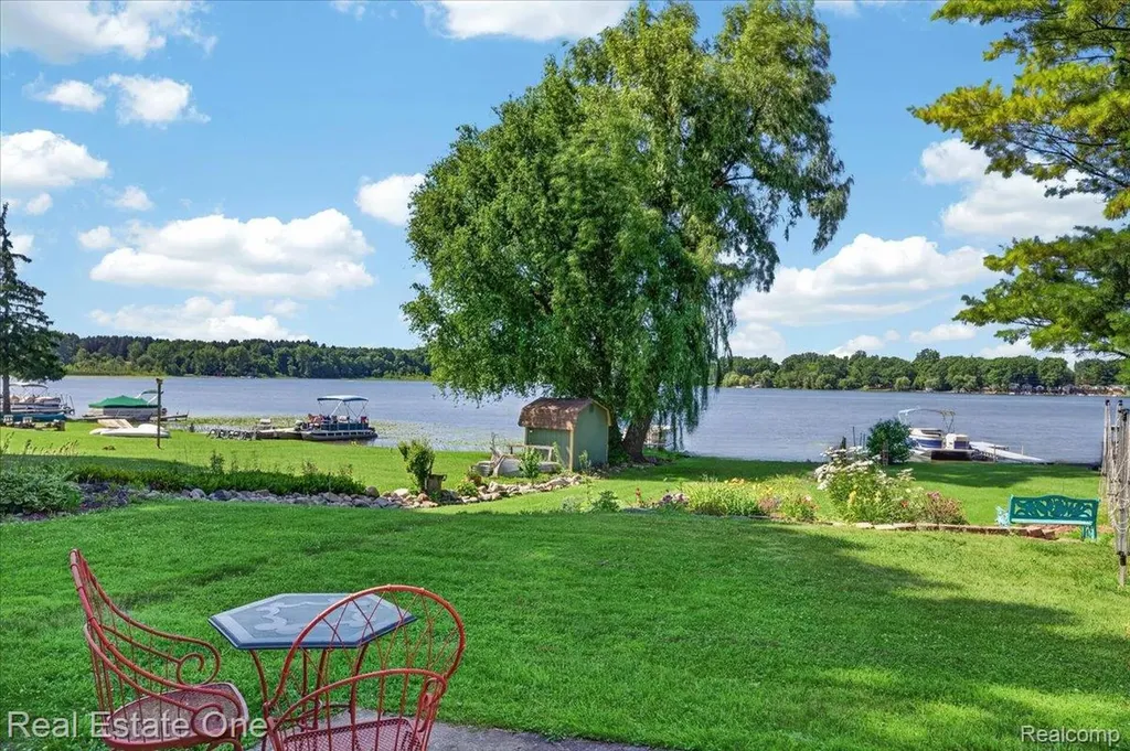 705 Sunset Drive Attica Township MI 48412