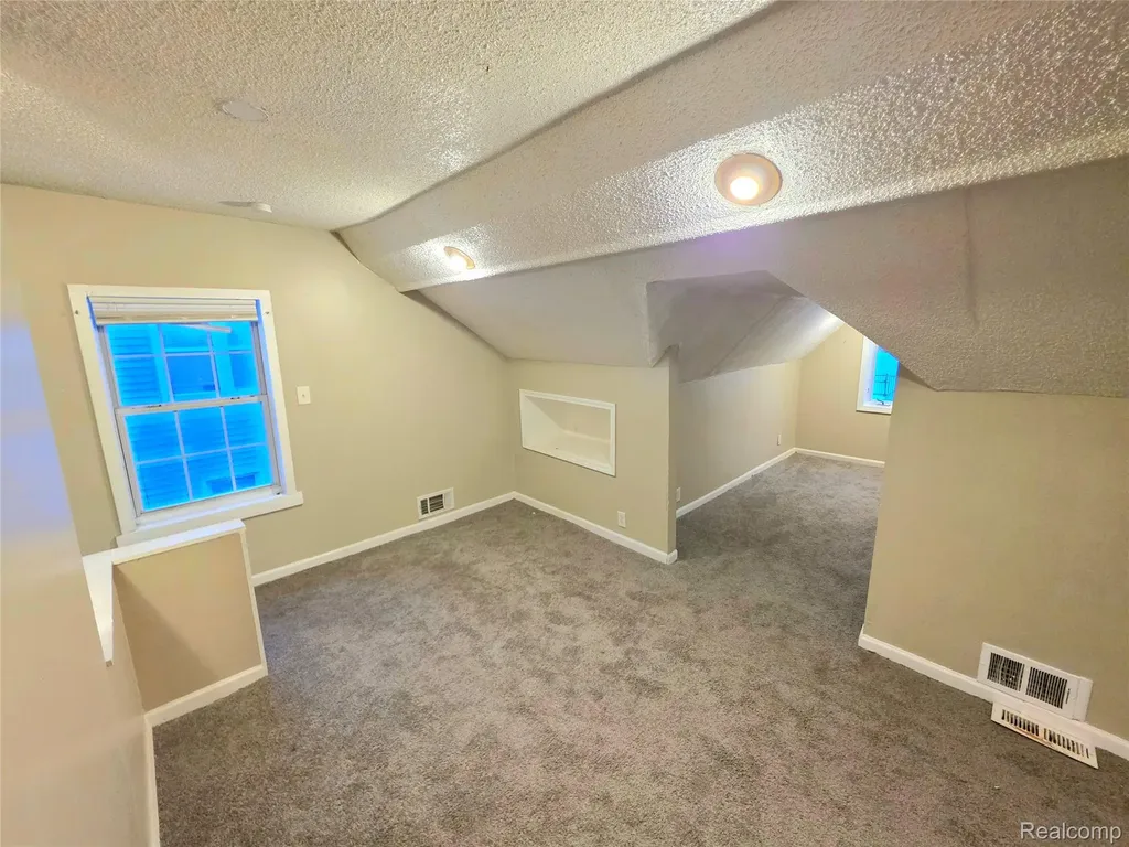 14235 Winthrop Street Detroit City MI 48227