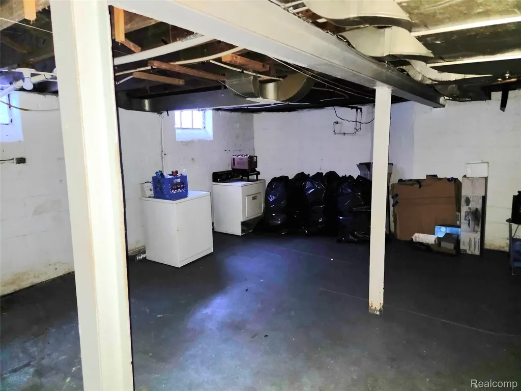 14235 Winthrop Street Detroit City MI 48227