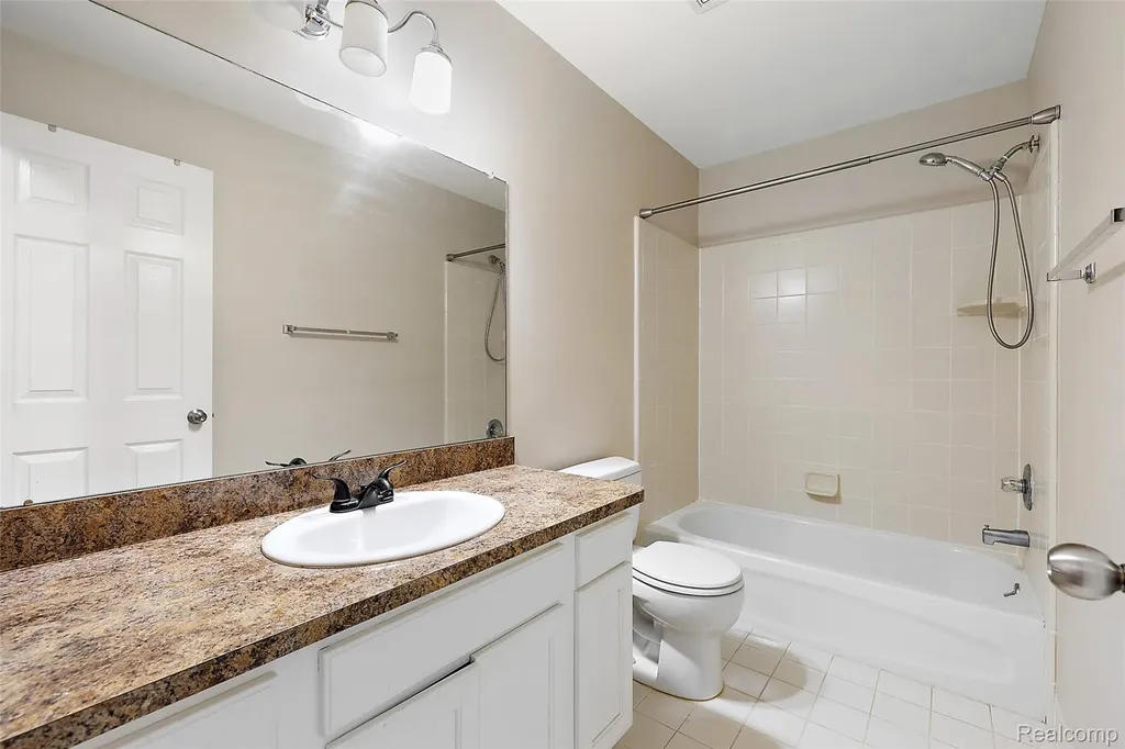 45765 Cagney Drive Macomb Township MI 48044